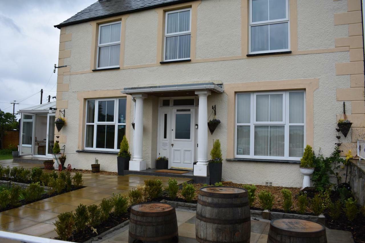 Taldrwst Farmhouse Beaumaris Exterior photo